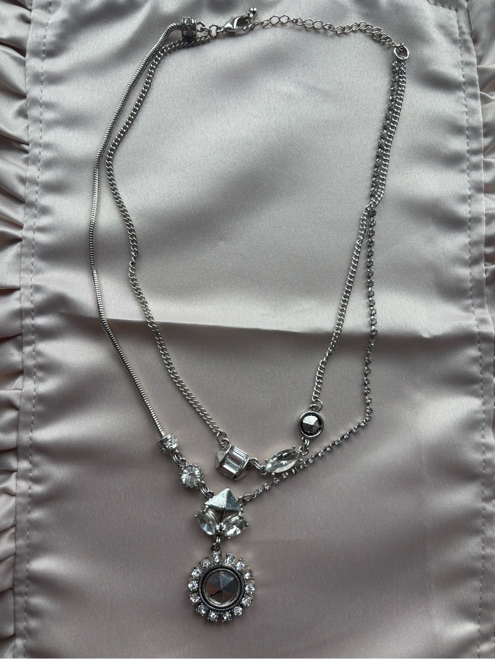 Erickson Beamon Rocks Silver Necklace - Picture 3 of 3